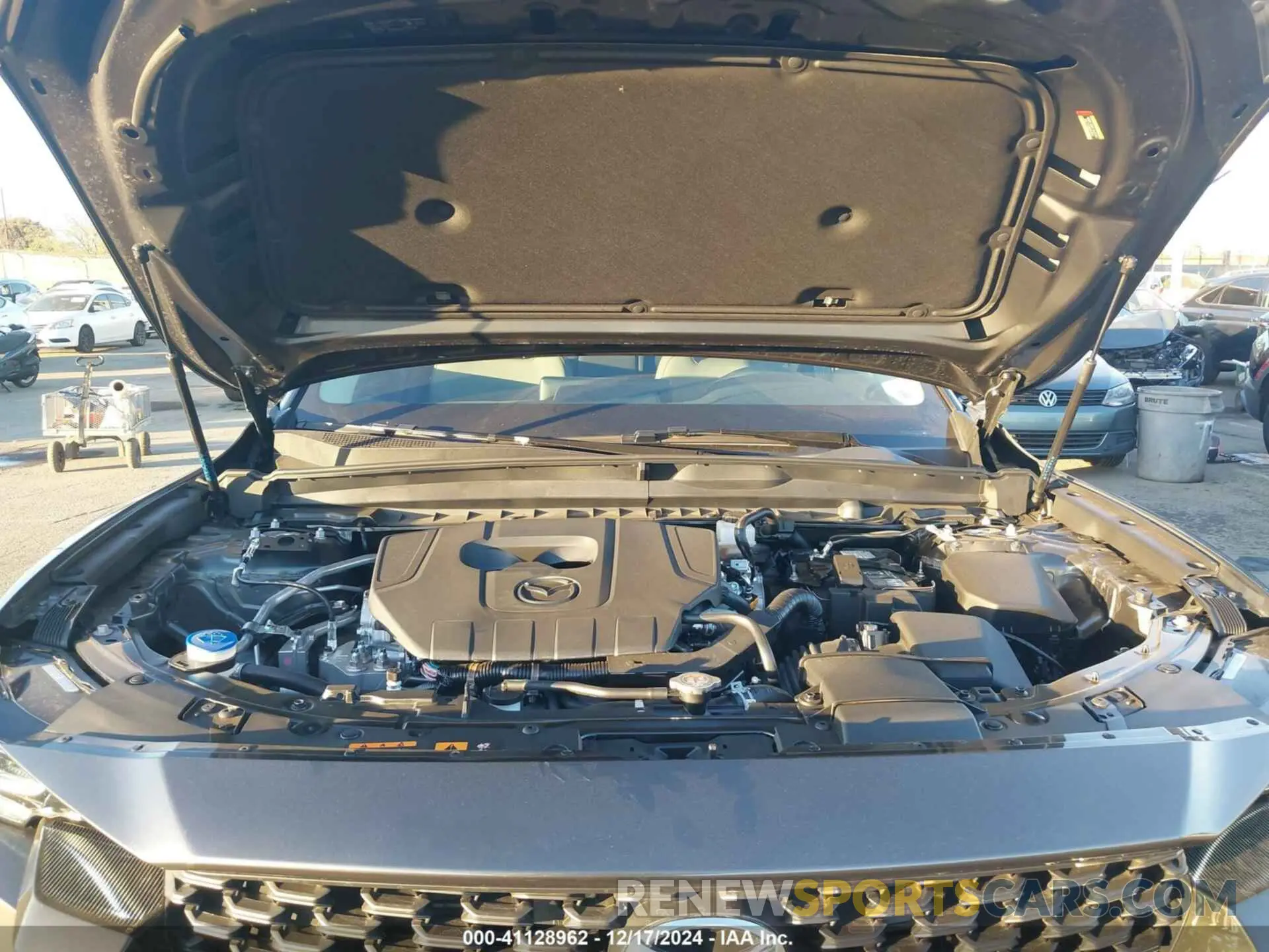 10 Photograph of a damaged car 7MMVABBMXSN320494 MAZDA CX-50 2025
