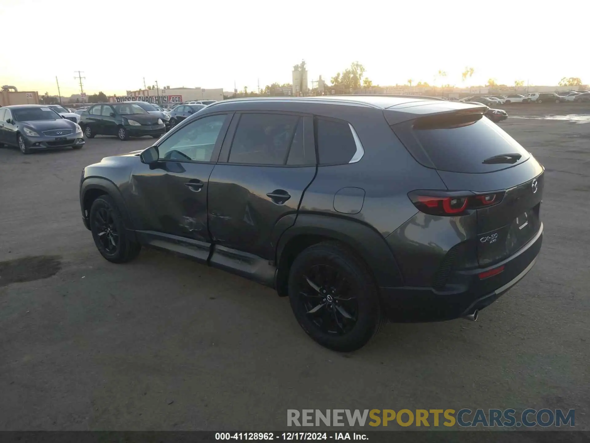3 Photograph of a damaged car 7MMVABBMXSN320494 MAZDA CX-50 2025
