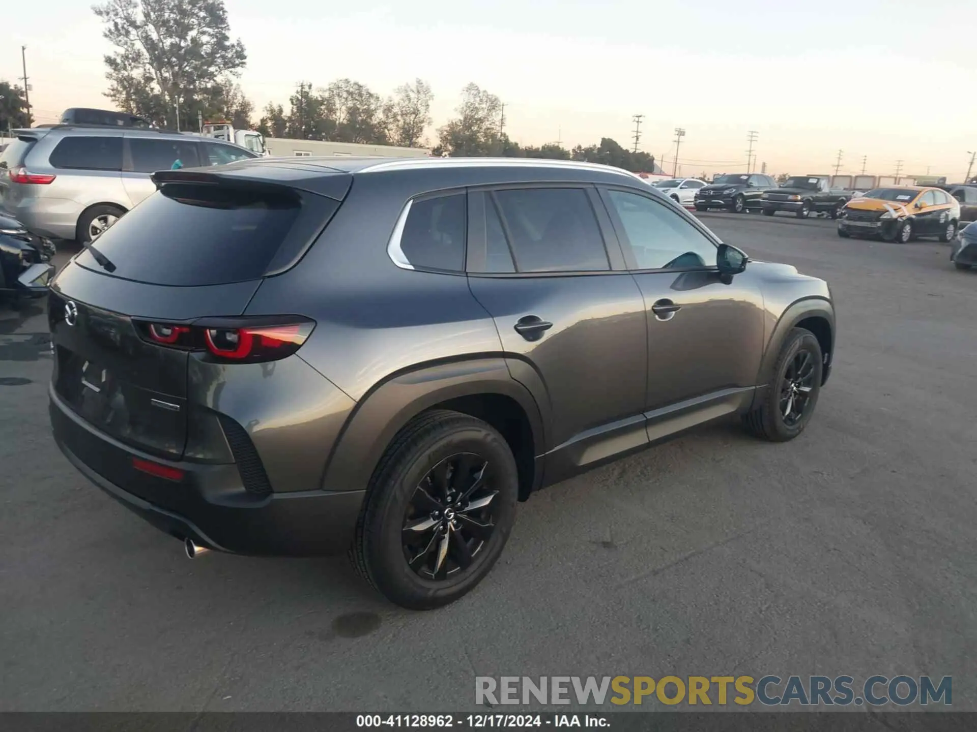 4 Photograph of a damaged car 7MMVABBMXSN320494 MAZDA CX-50 2025