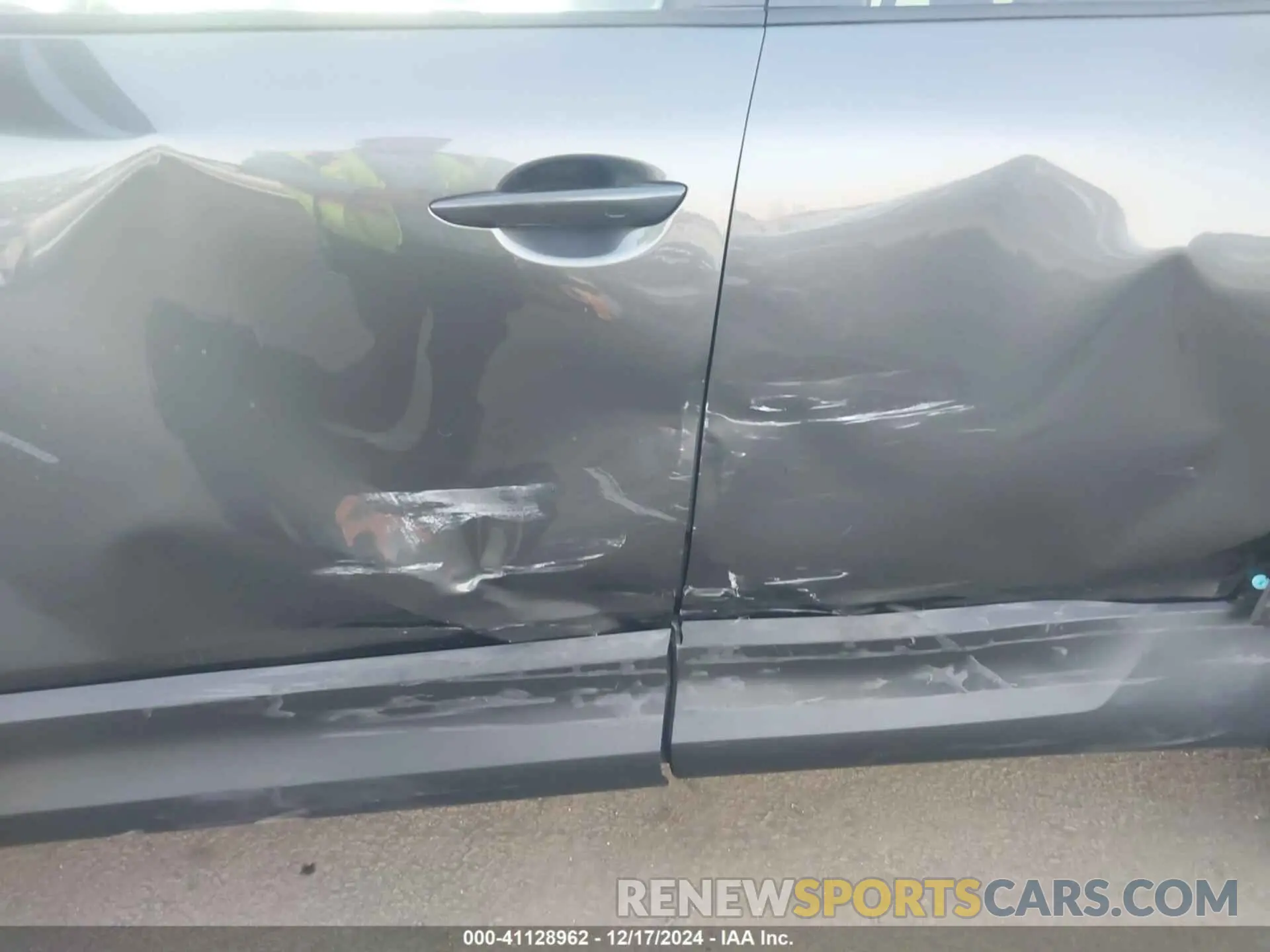 6 Photograph of a damaged car 7MMVABBMXSN320494 MAZDA CX-50 2025