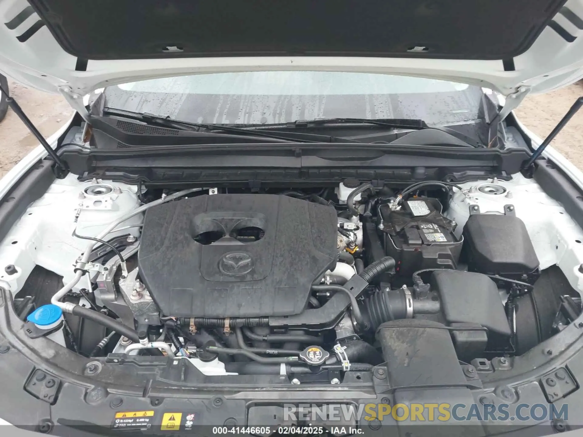 10 Photograph of a damaged car 7MMVABDM1SN308912 MAZDA CX-50 2025