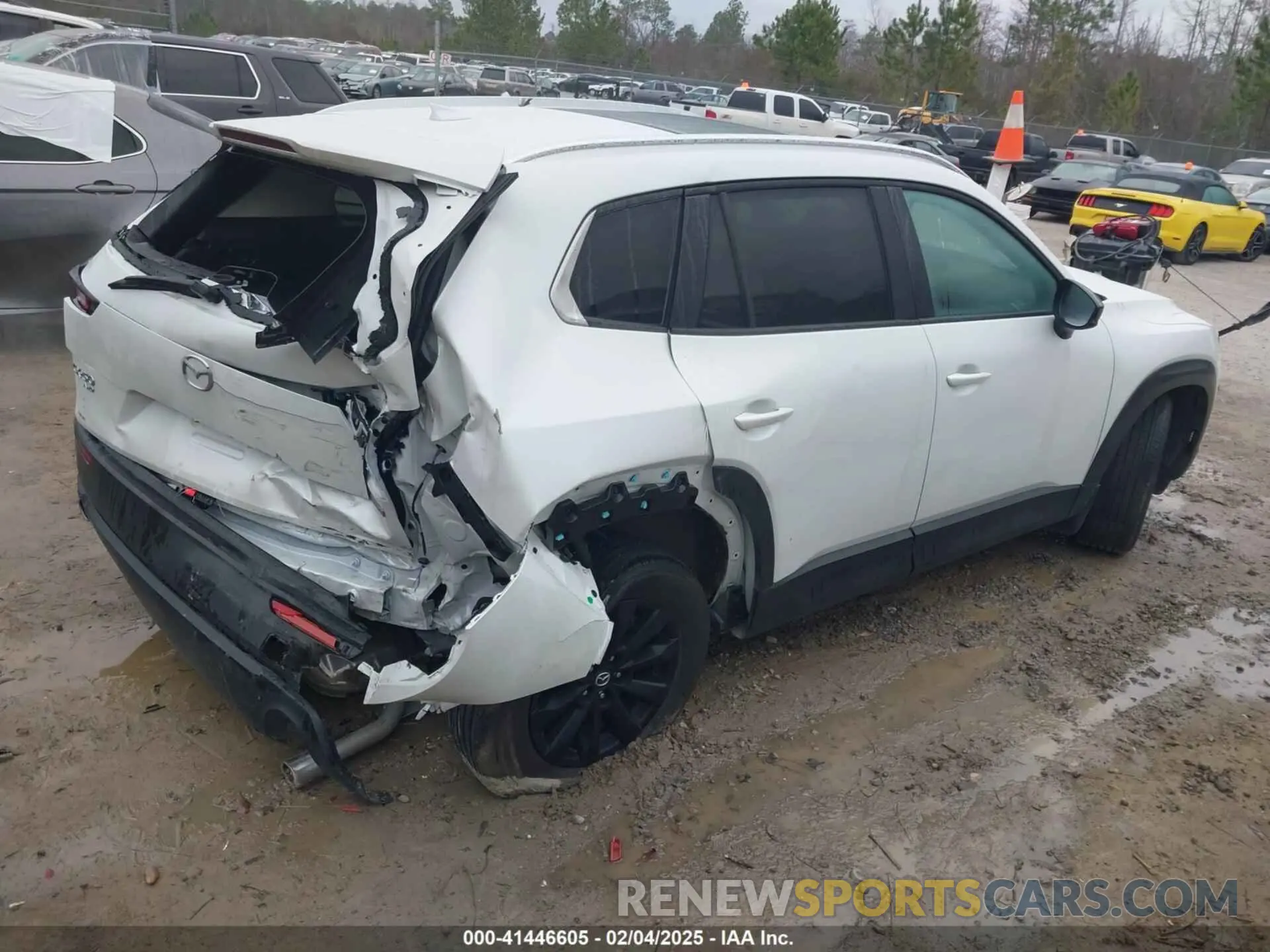 4 Photograph of a damaged car 7MMVABDM1SN308912 MAZDA CX-50 2025