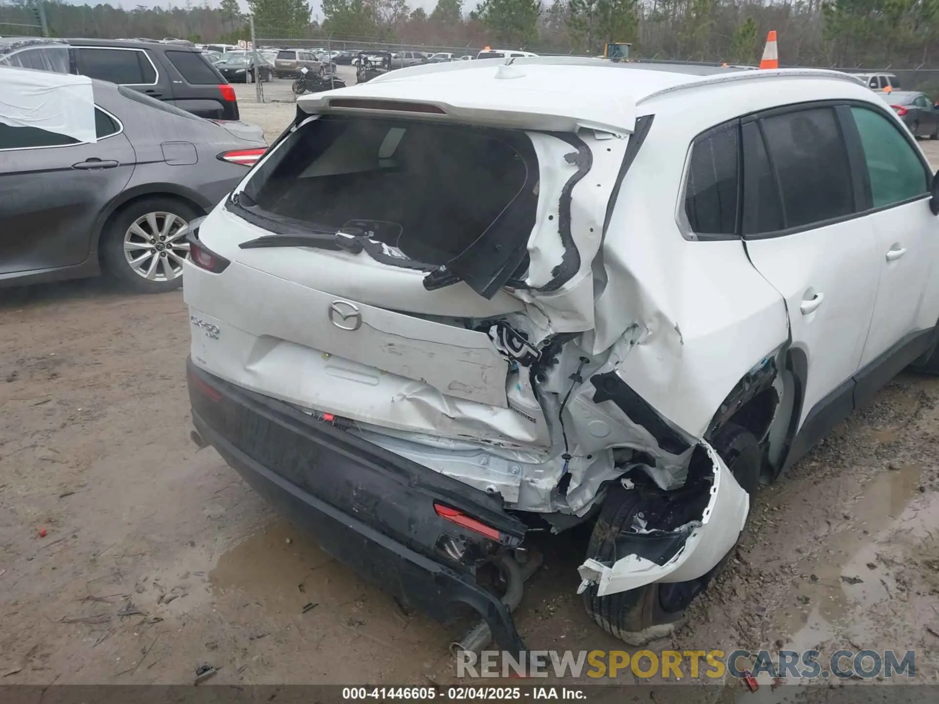 6 Photograph of a damaged car 7MMVABDM1SN308912 MAZDA CX-50 2025