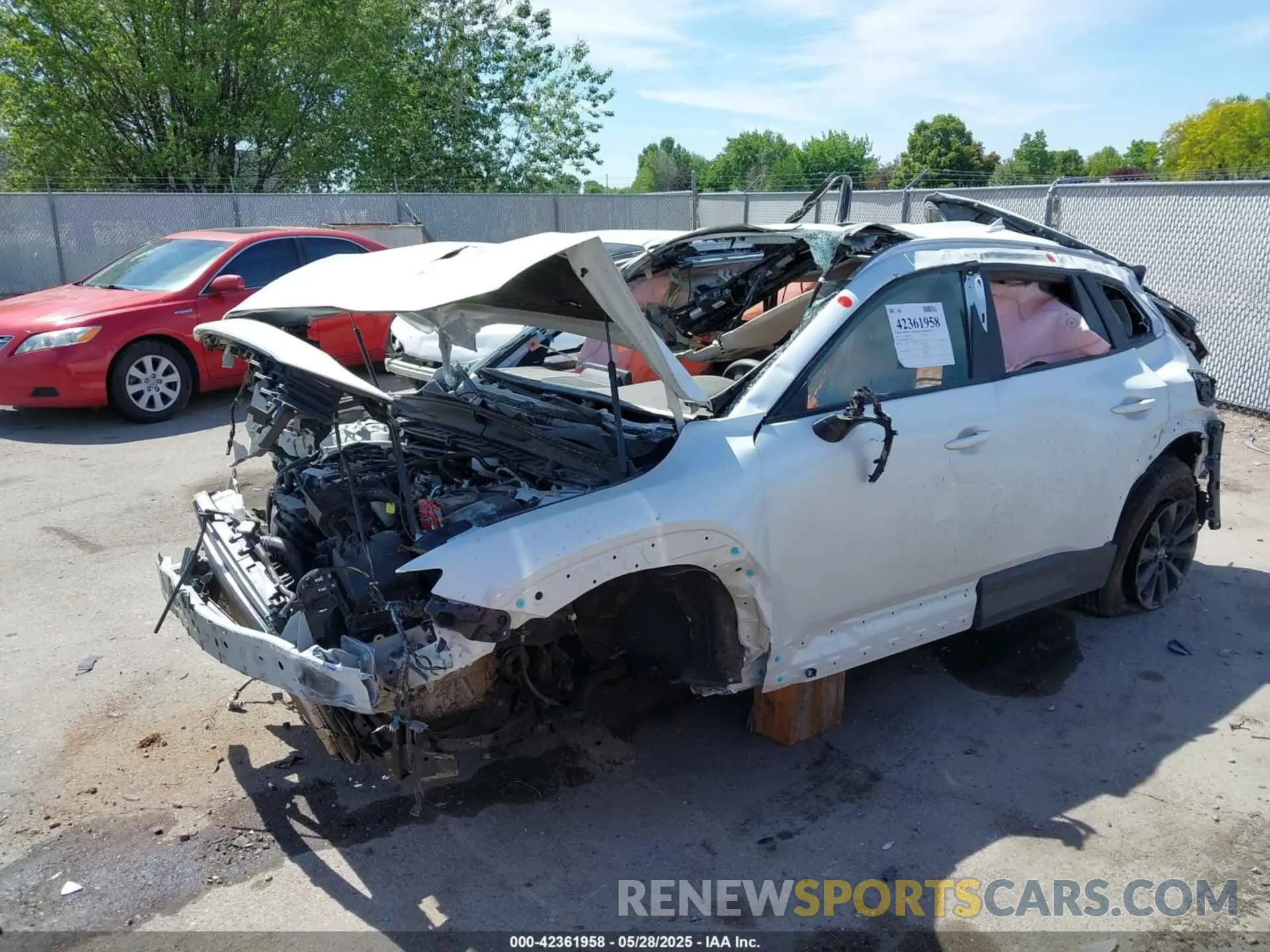 2 Photograph of a damaged car 7MMVABDM3SN310547 MAZDA CX-50 2025