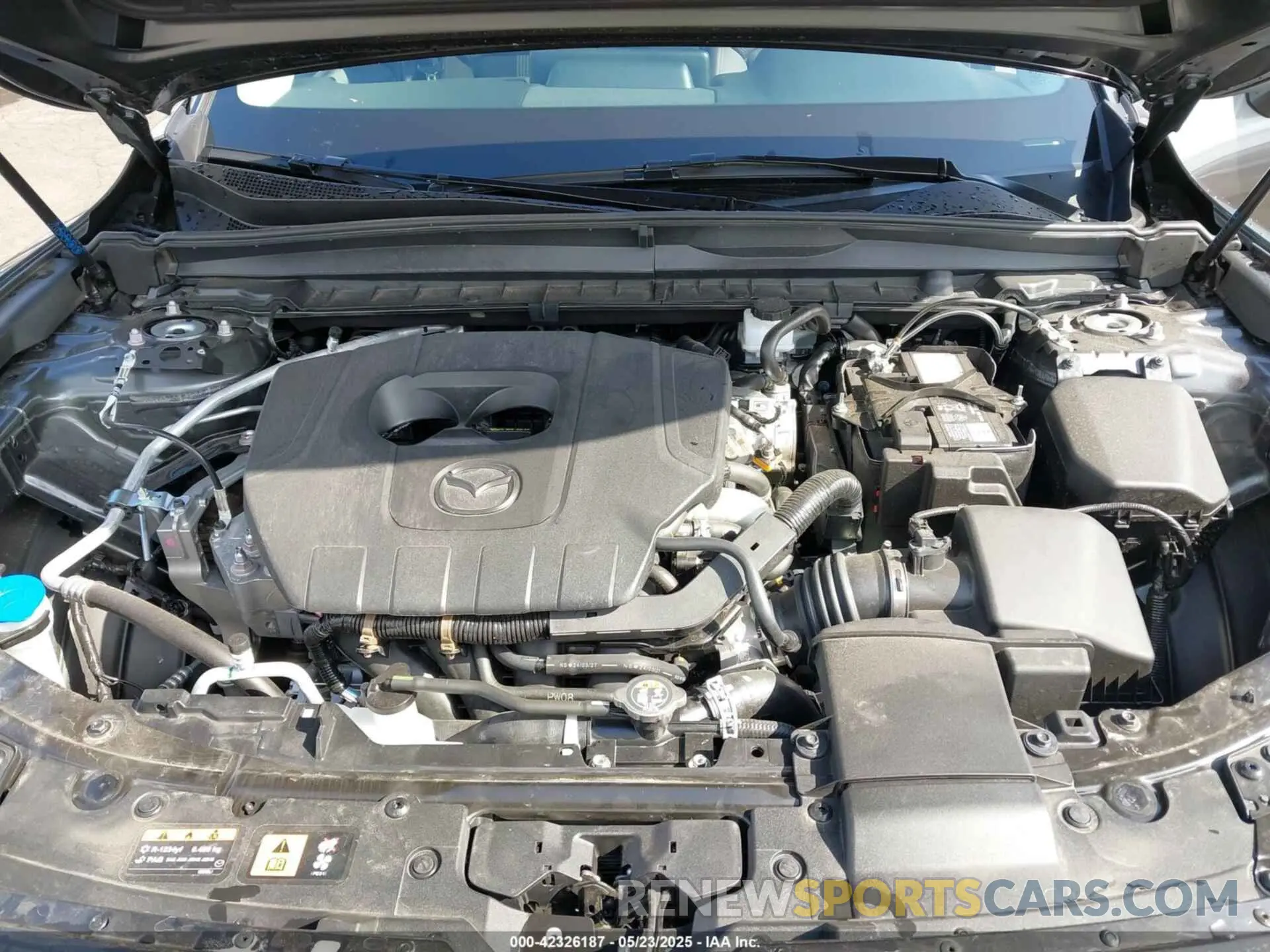 10 Photograph of a damaged car 7MMVABDM3SN313271 MAZDA CX-50 2025