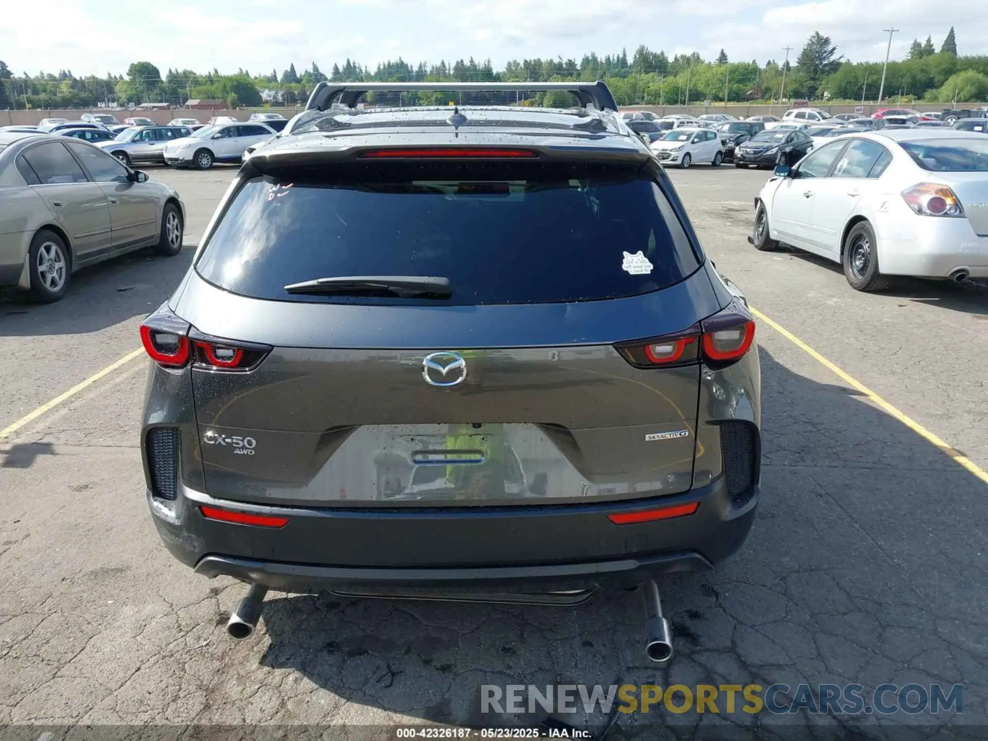 17 Photograph of a damaged car 7MMVABDM3SN313271 MAZDA CX-50 2025