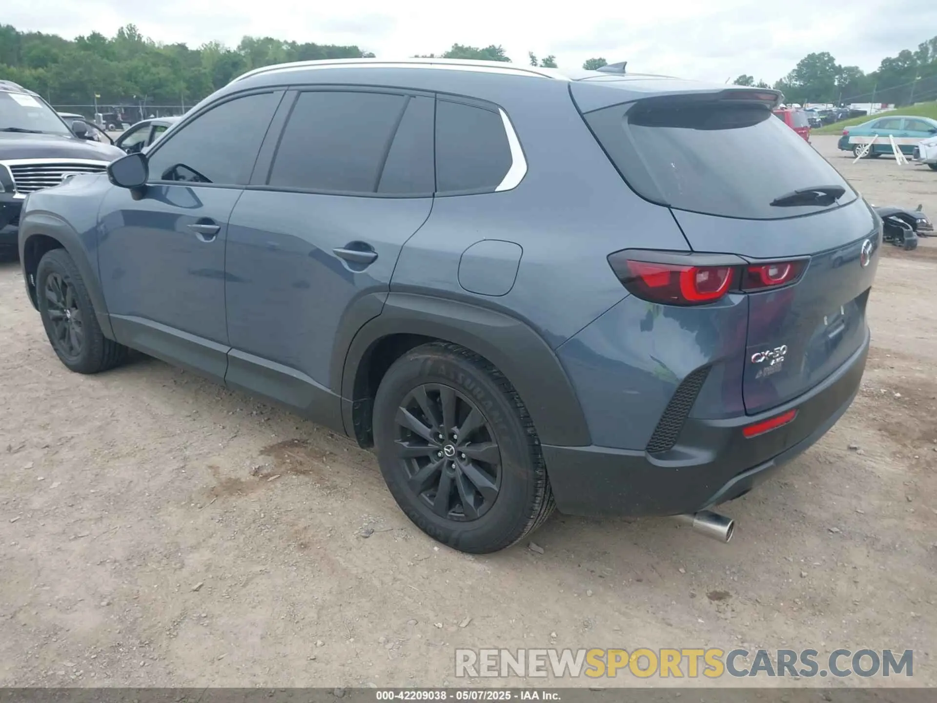 3 Photograph of a damaged car 7MMVABDMXSN316300 MAZDA CX-50 2025