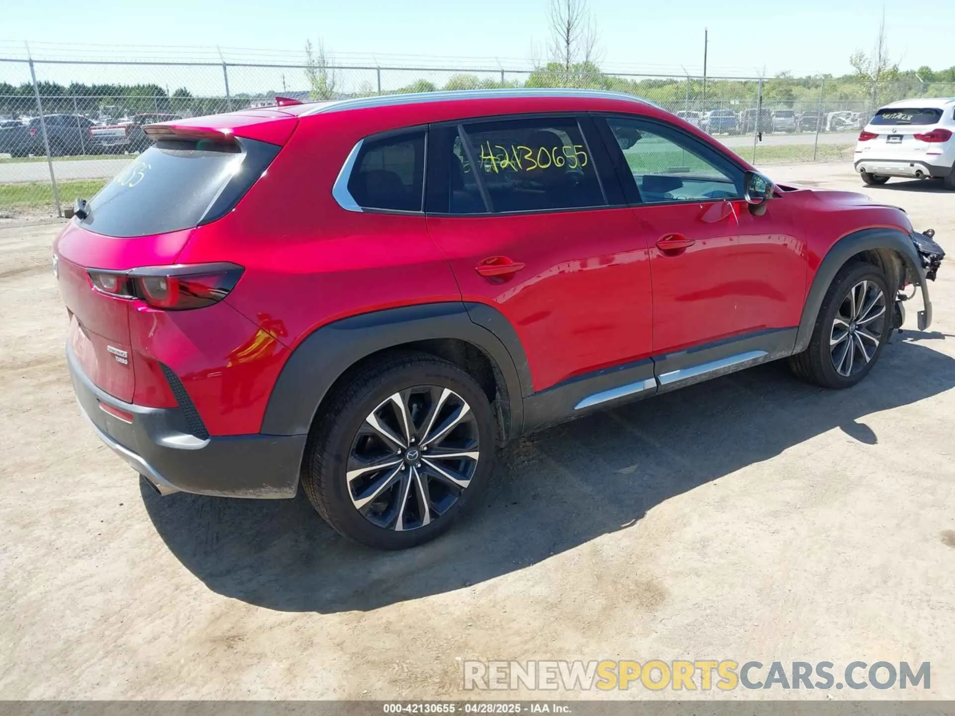 4 Photograph of a damaged car 7MMVABDY0SN336168 MAZDA CX-50 2025
