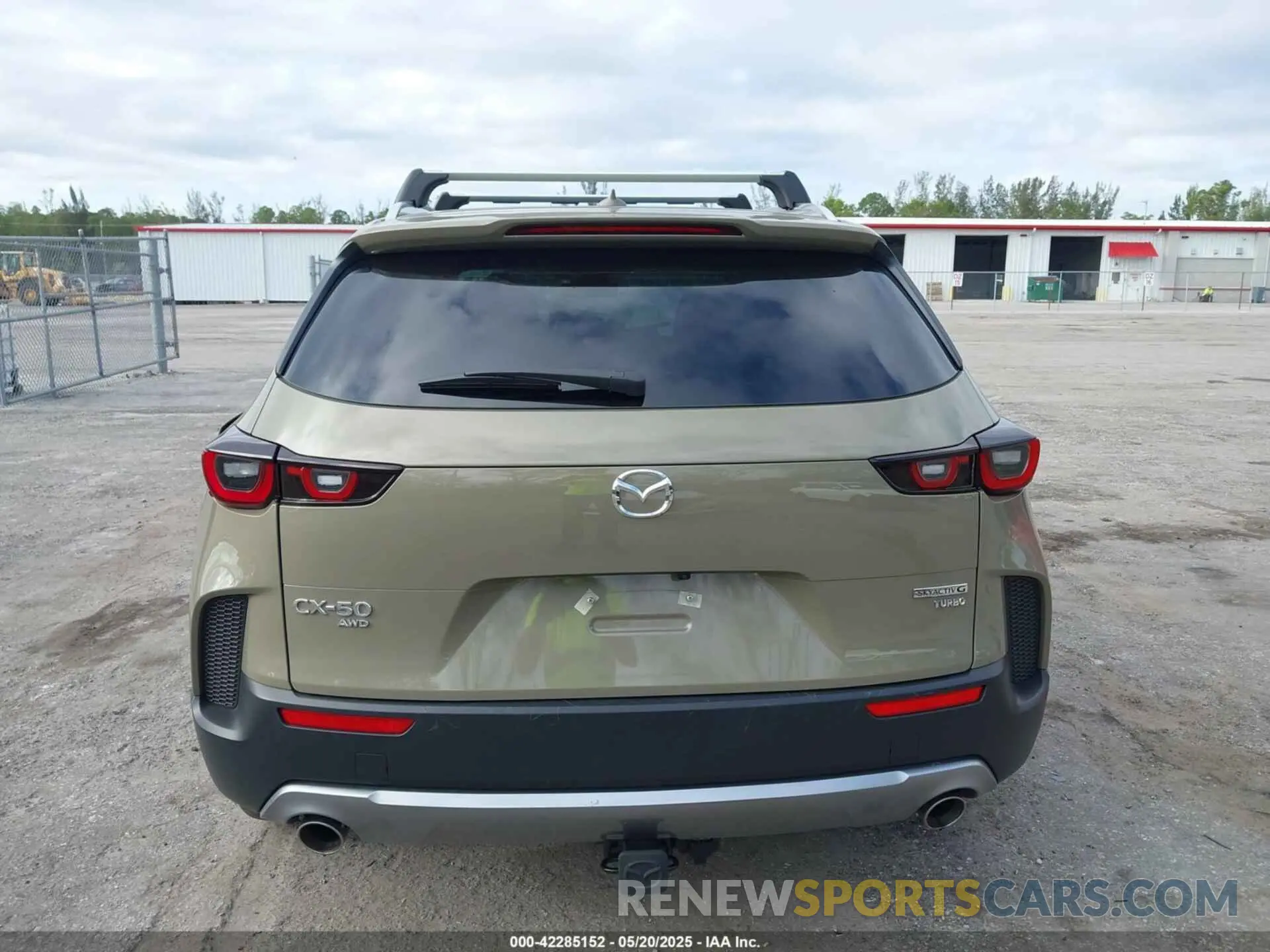 17 Photograph of a damaged car 7MMVABDY3SN325066 MAZDA CX-50 2025