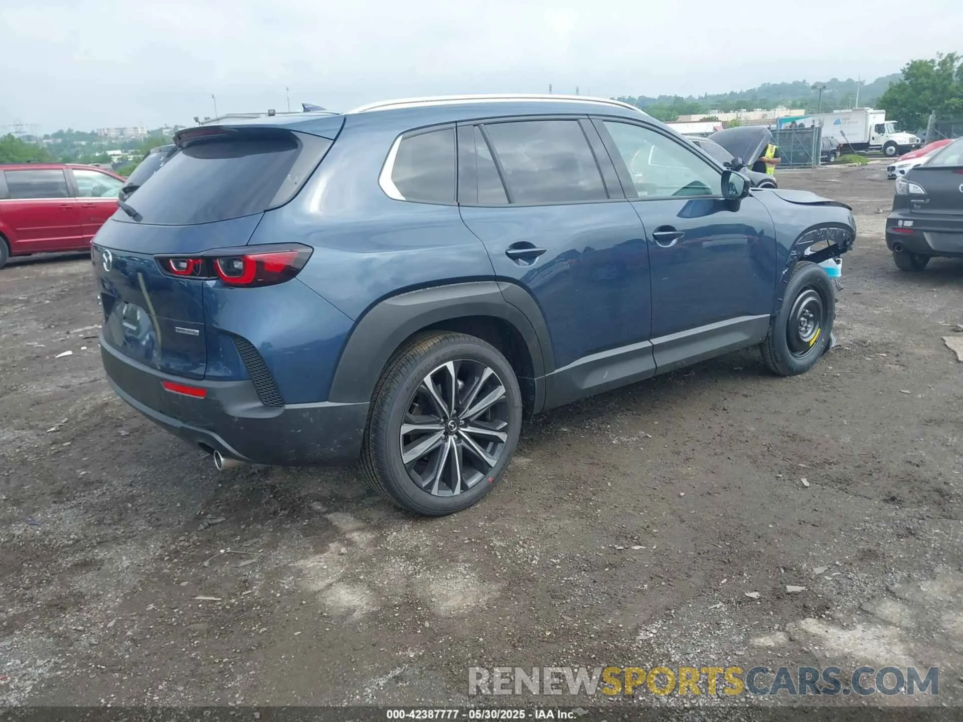 4 Photograph of a damaged car 7MMVABEM6SN359577 MAZDA CX-50 2025