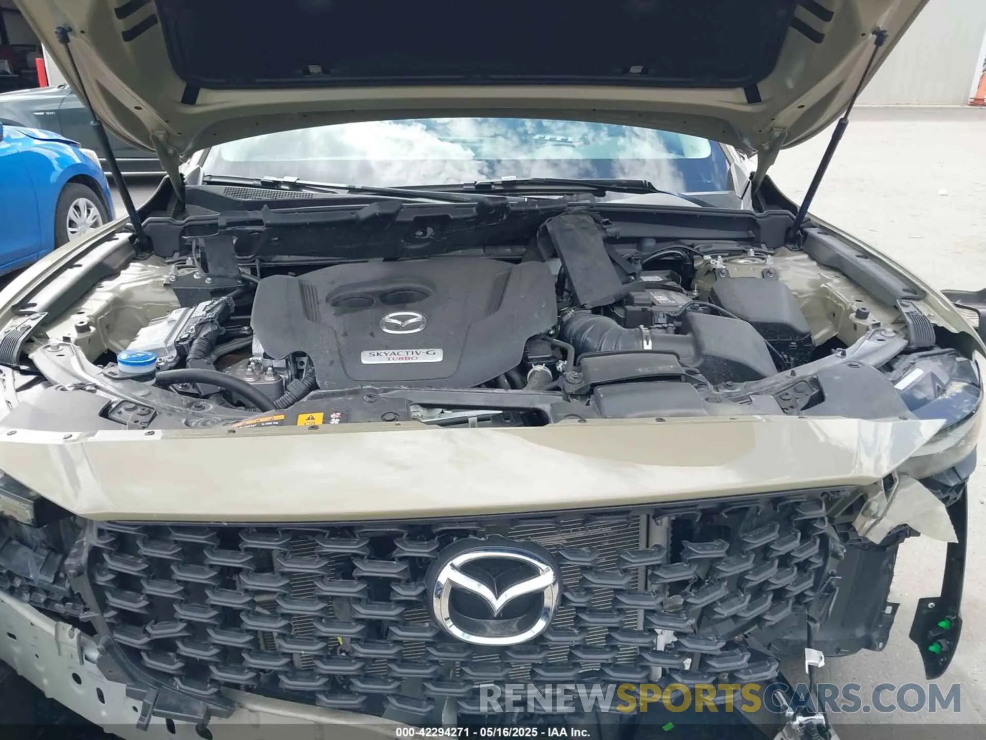 10 Photograph of a damaged car 7MMVABXY1SN329306 MAZDA CX-50 2025