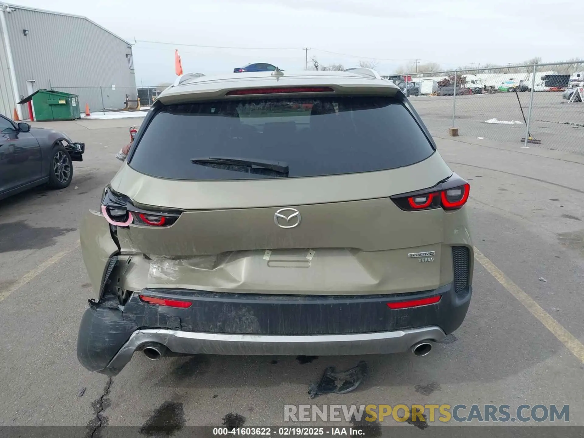 16 Photograph of a damaged car 7MMVABXY5SN311620 MAZDA CX-50 2025