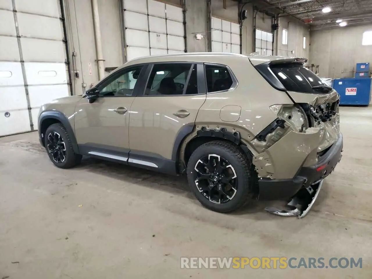 2 Photograph of a damaged car 7MMVABXY7SN309285 MAZDA CX-50 BASE 2025