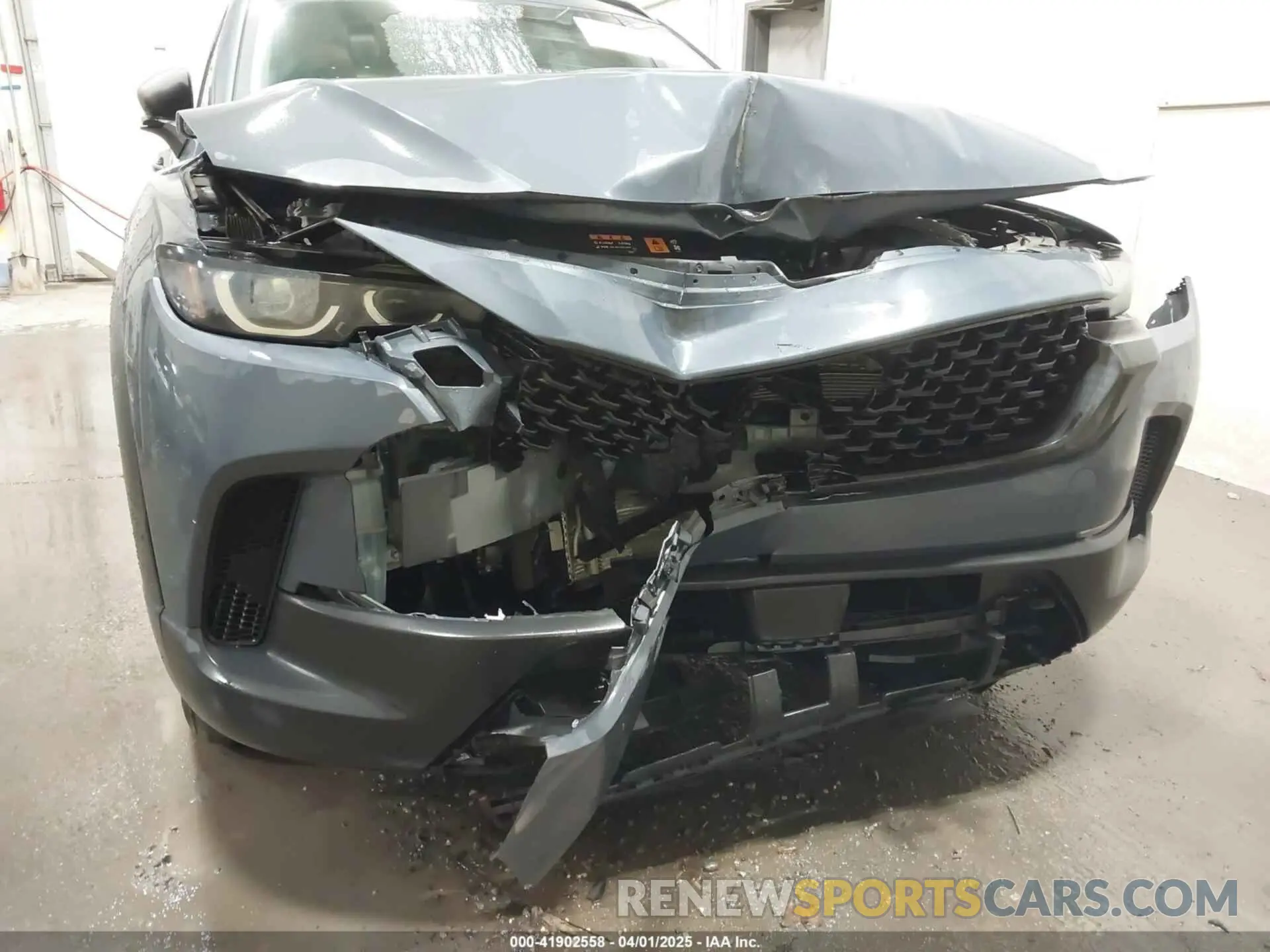 6 Photograph of a damaged car 7MMVAADW5SN100981 MAZDA CX-50 HYBRID 2025
