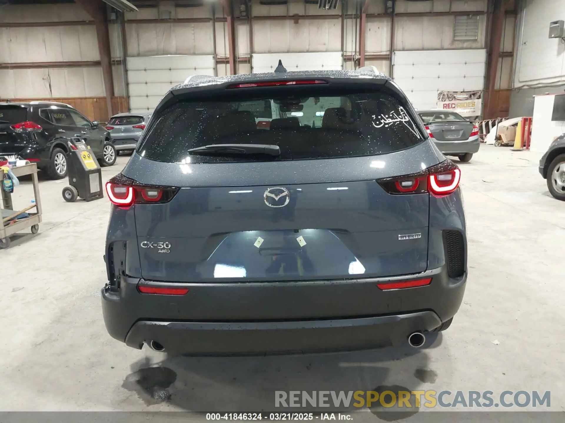 17 Photograph of a damaged car 7MMVAAEW1SN102161 MAZDA CX-50 HYBRID 2025