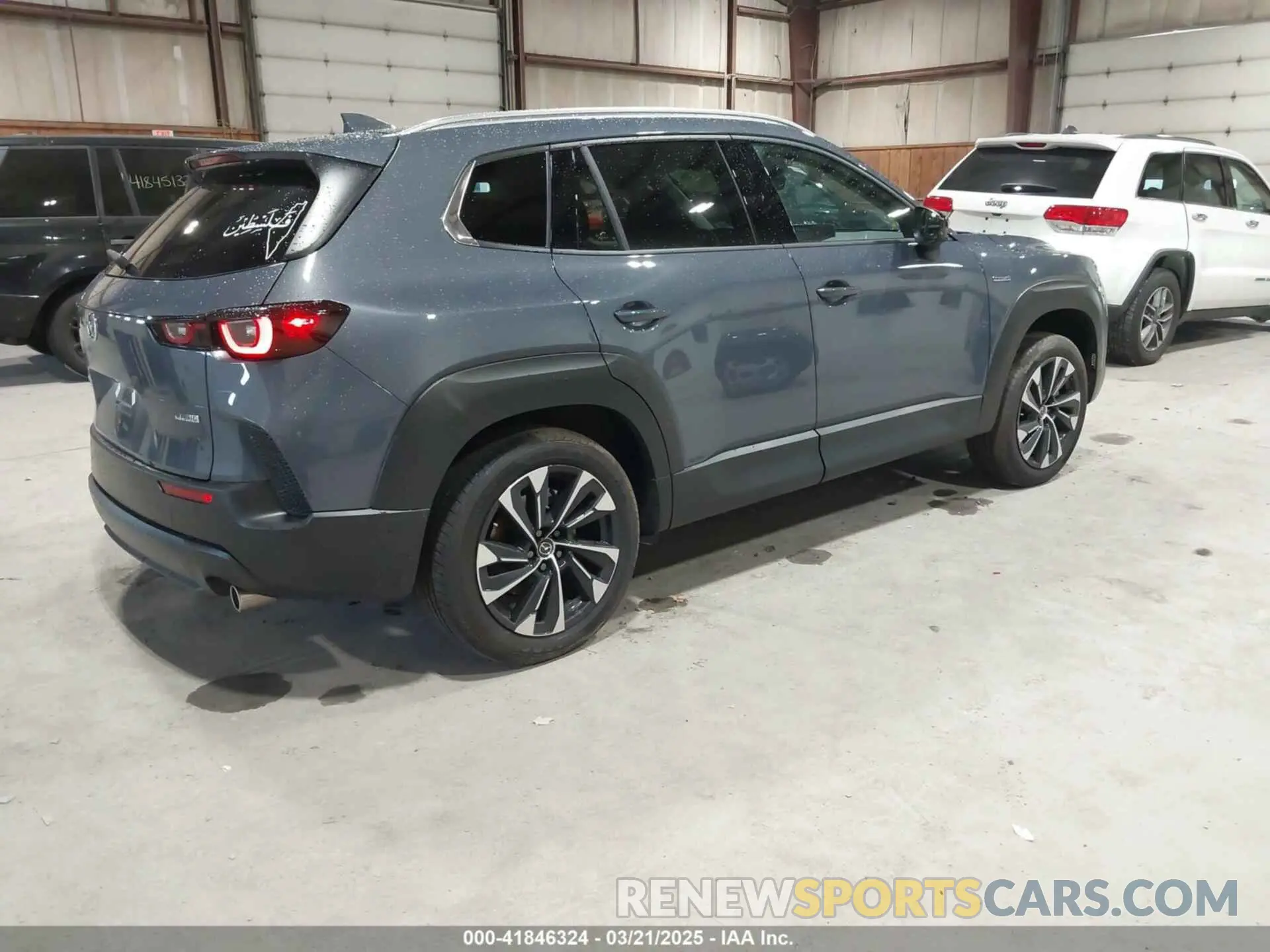 4 Photograph of a damaged car 7MMVAAEW1SN102161 MAZDA CX-50 HYBRID 2025