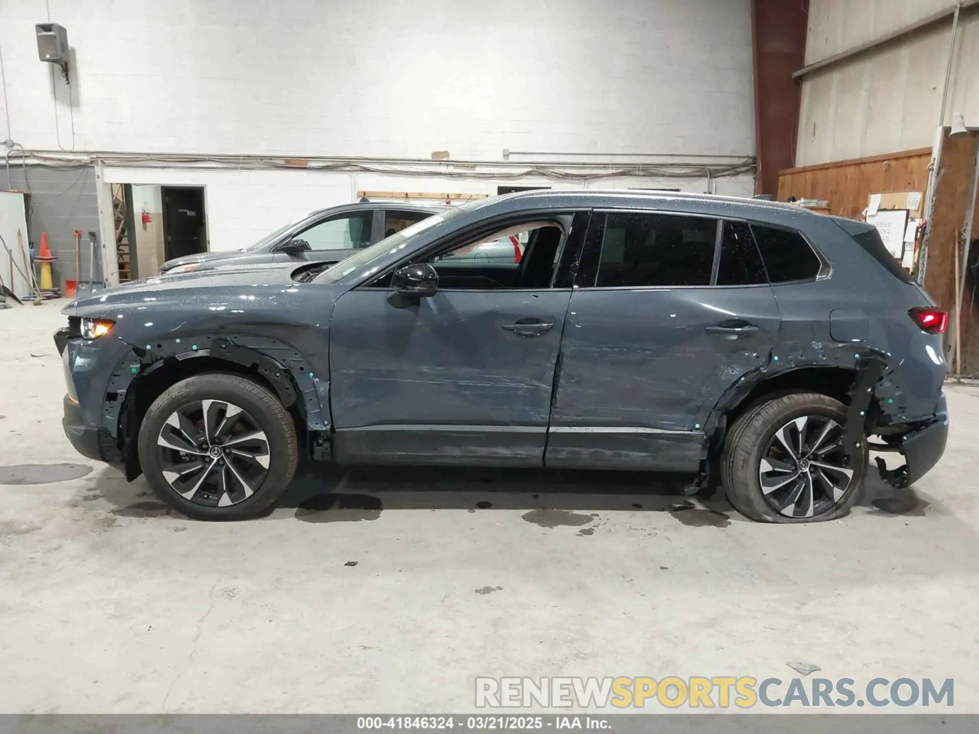 6 Photograph of a damaged car 7MMVAAEW1SN102161 MAZDA CX-50 HYBRID 2025