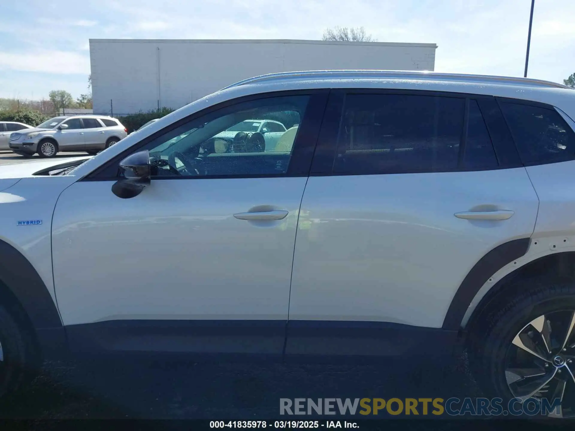 15 Photograph of a damaged car 7MMVAAEW6SN102771 MAZDA CX-50 HYBRID 2025