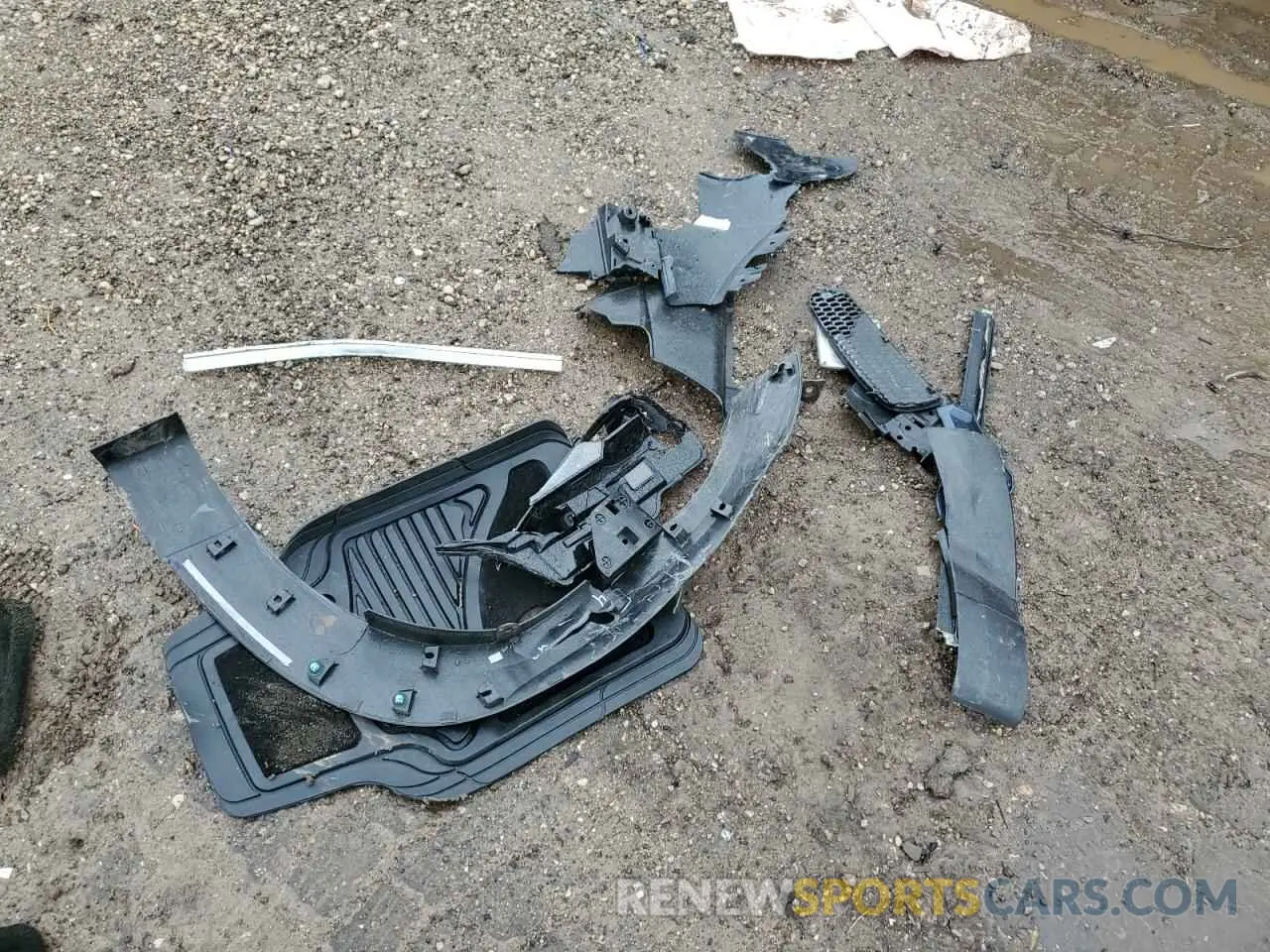 14 Photograph of a damaged car 7MMVABCM1PN116978 MAZDA CX-50 PREF 2023