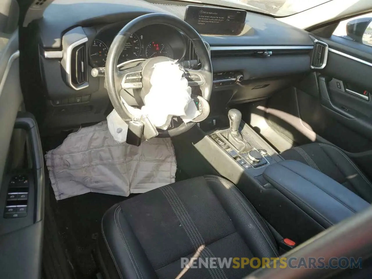 8 Photograph of a damaged car 7MMVABCM4PN130325 MAZDA CX-50 PREF 2023