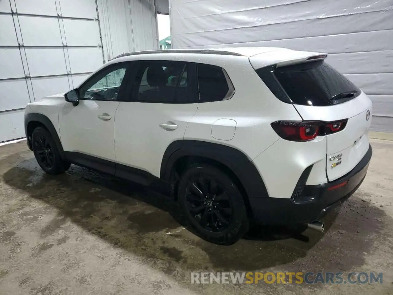 2 Photograph of a damaged car 7MMVABCMXPN133861 MAZDA CX-50 PREF 2023