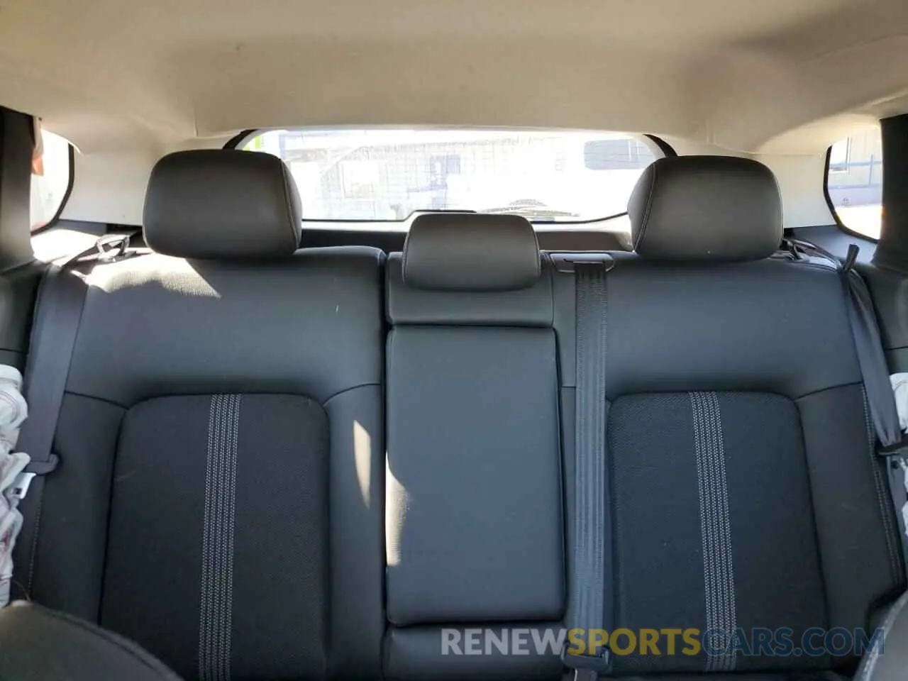 10 Photograph of a damaged car 7MMVABBM1RN163139 MAZDA CX-50 PREF 2024