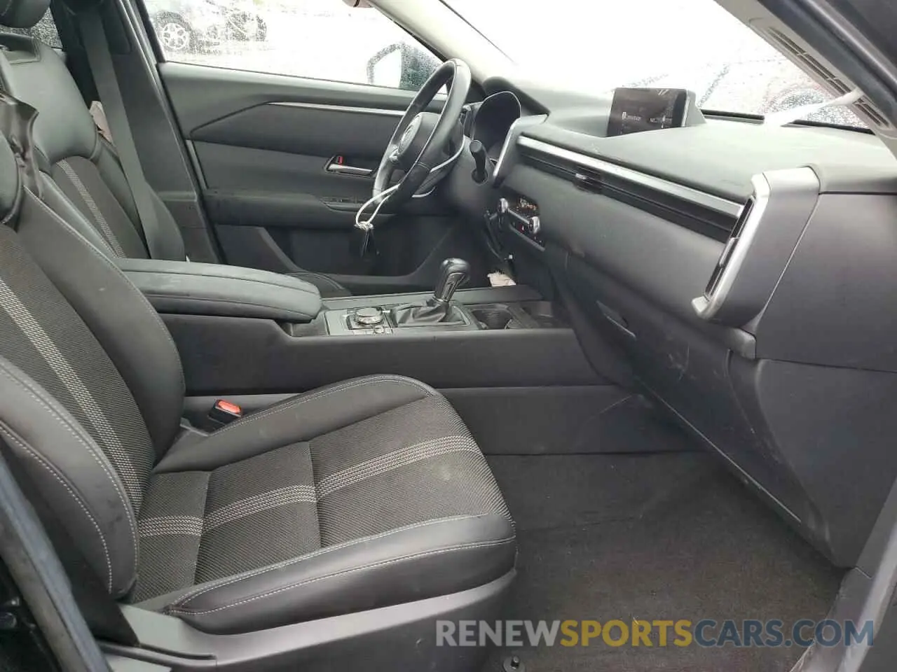 7 Photograph of a damaged car 7MMVABBM1RN163139 MAZDA CX-50 PREF 2024