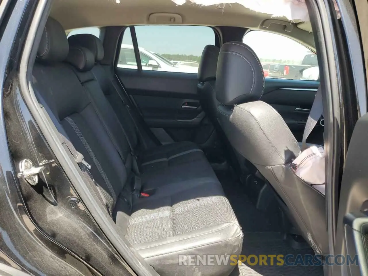 11 Photograph of a damaged car 7MMVABBM1RN188932 MAZDA CX-50 PREF 2024