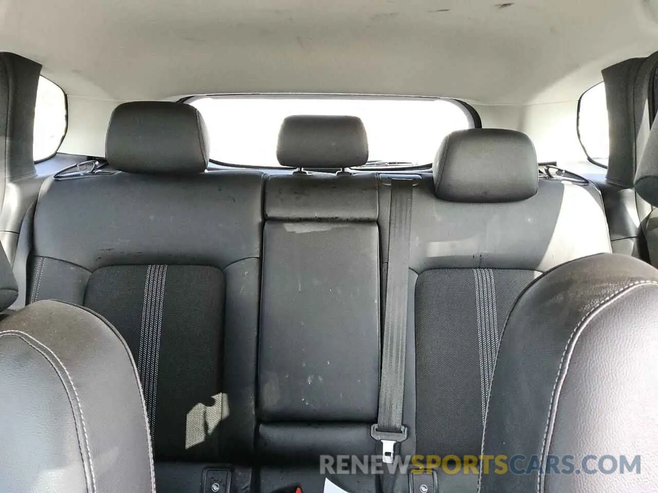 10 Photograph of a damaged car 7MMVABBM1RN213229 MAZDA CX-50 PREF 2024