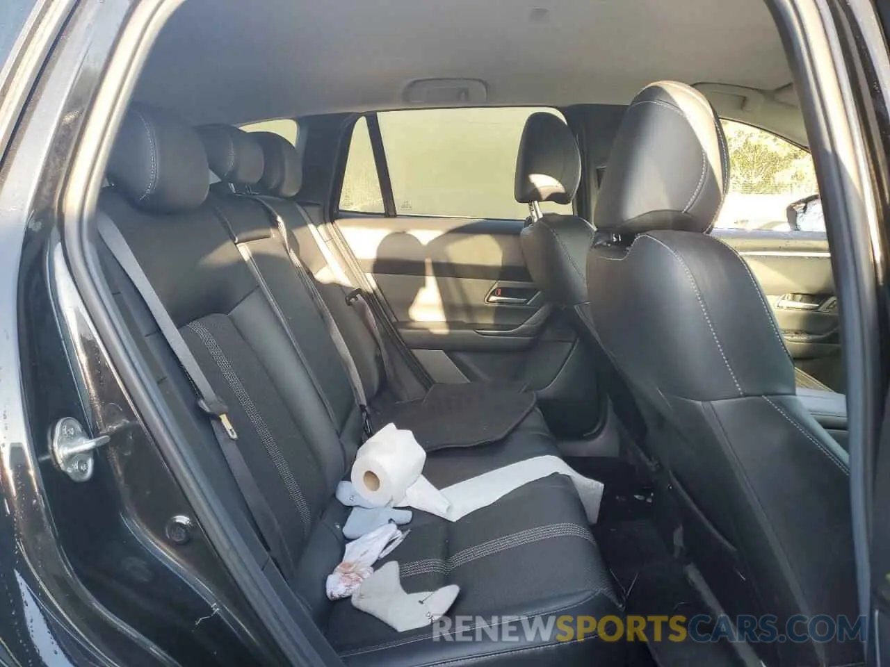 11 Photograph of a damaged car 7MMVABBM4RN181005 MAZDA CX-50 PREF 2024