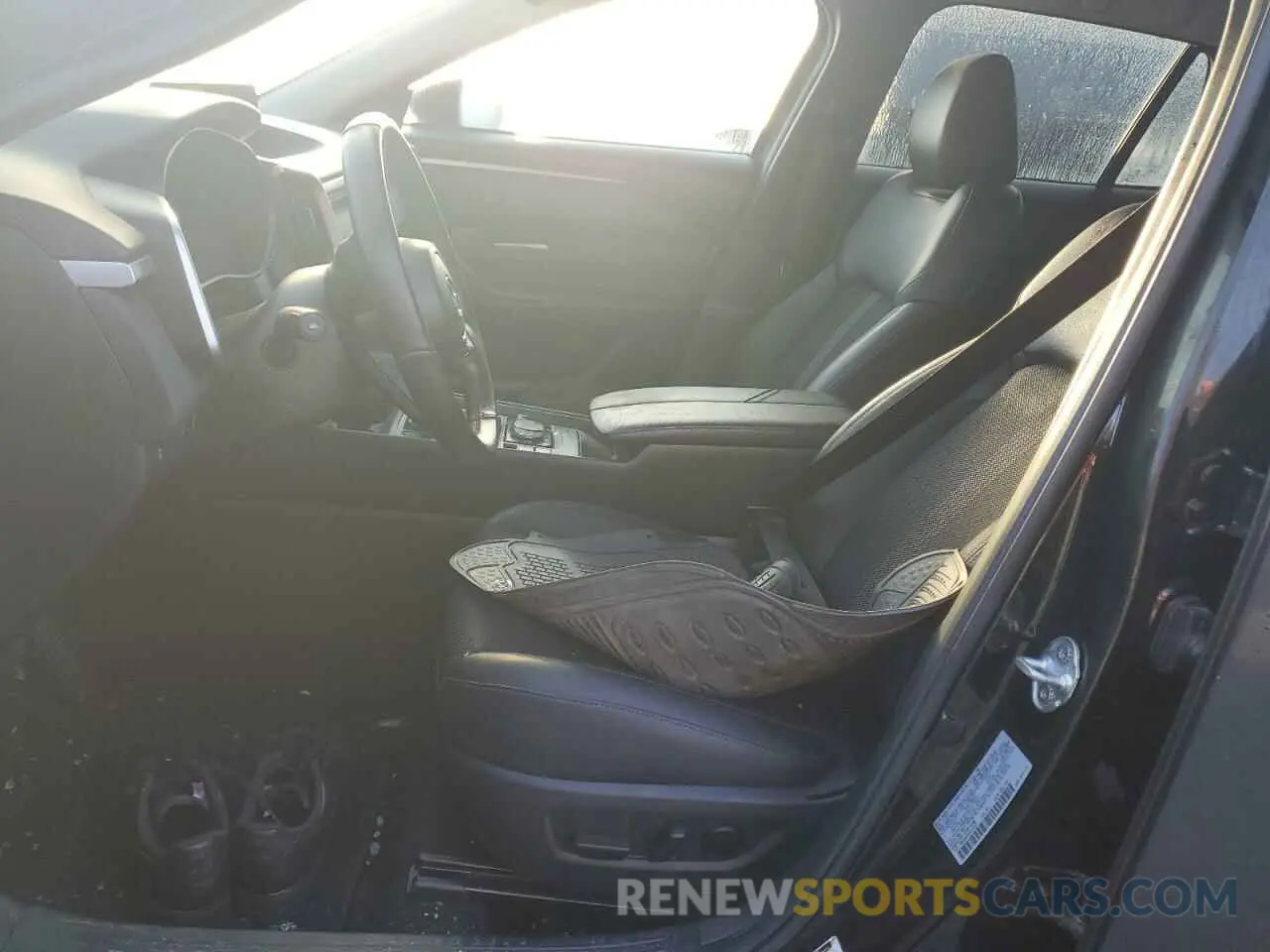 7 Photograph of a damaged car 7MMVABBM4RN181005 MAZDA CX-50 PREF 2024