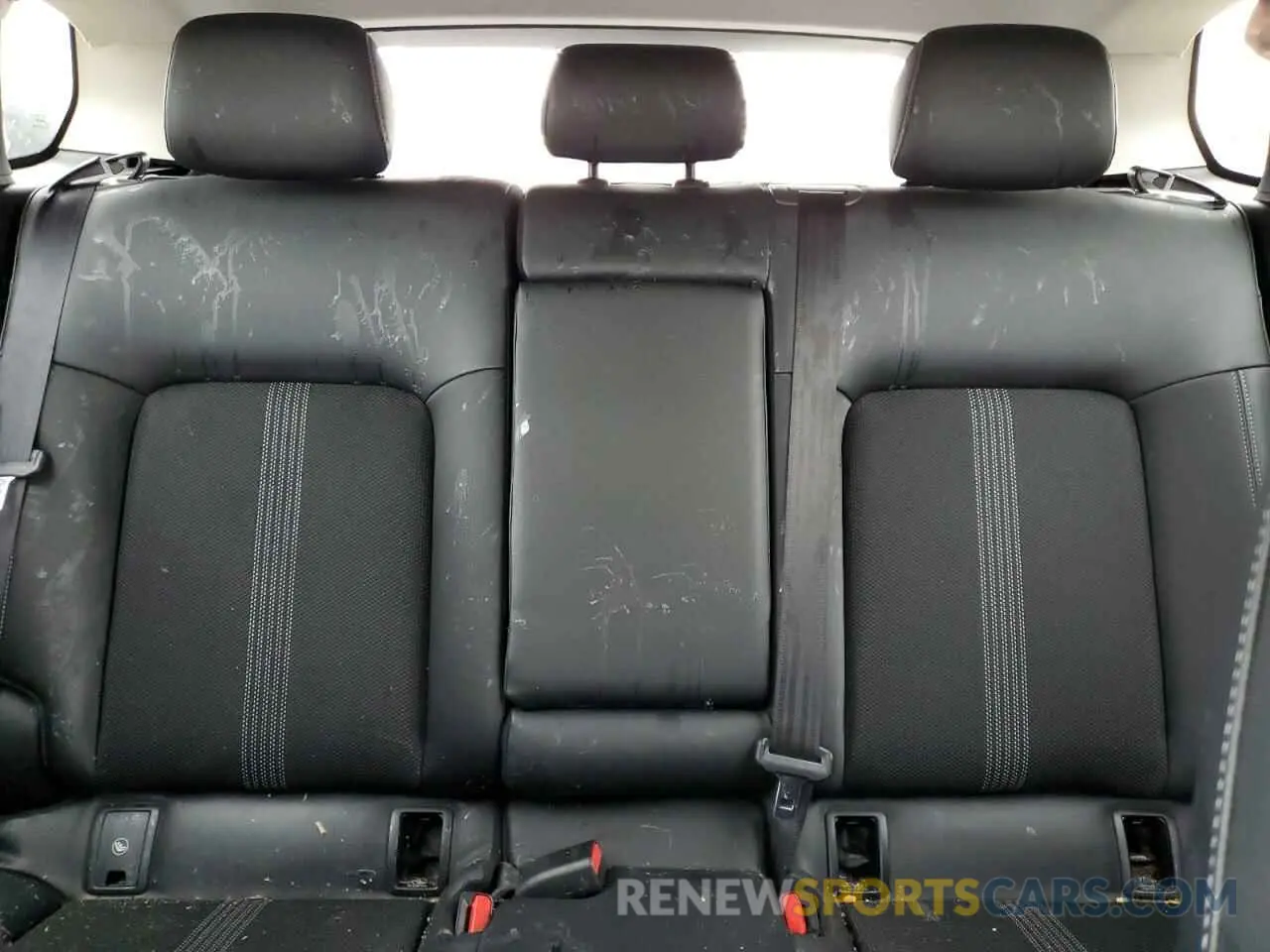 10 Photograph of a damaged car 7MMVABBM5RN164973 MAZDA CX-50 PREF 2024