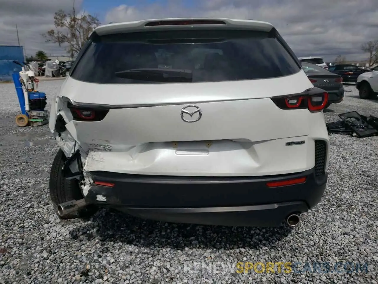 6 Photograph of a damaged car 7MMVABBM5RN231023 MAZDA CX-50 PREF 2024