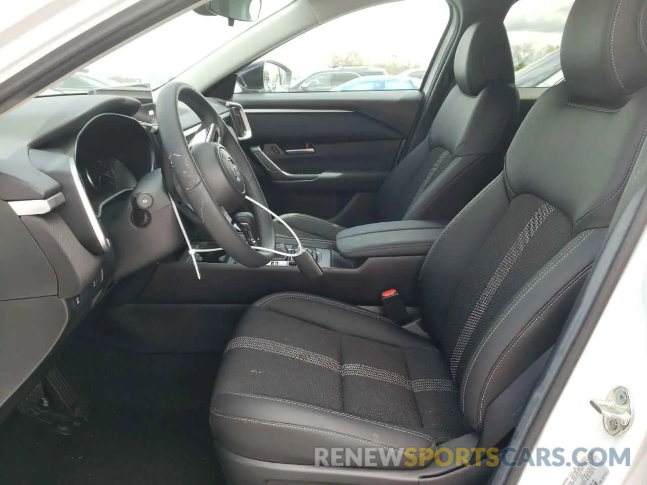 7 Photograph of a damaged car 7MMVABBM5RN231023 MAZDA CX-50 PREF 2024