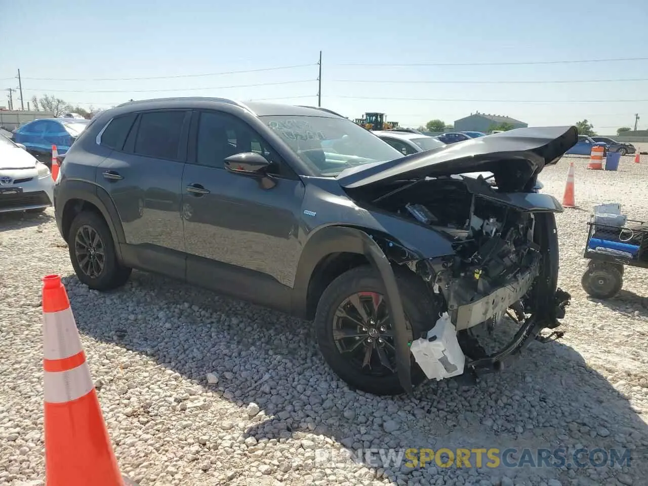 4 Photograph of a damaged car 7MMVAABW1SN112564 MAZDA CX-50 PREF 2025