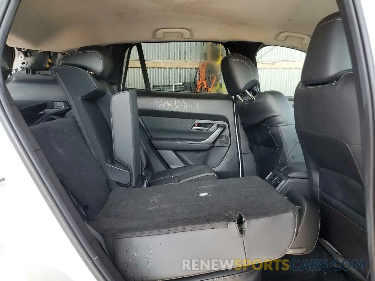 11 Photograph of a damaged car 7MMVABBM1SN345963 MAZDA CX-50 PREF 2025