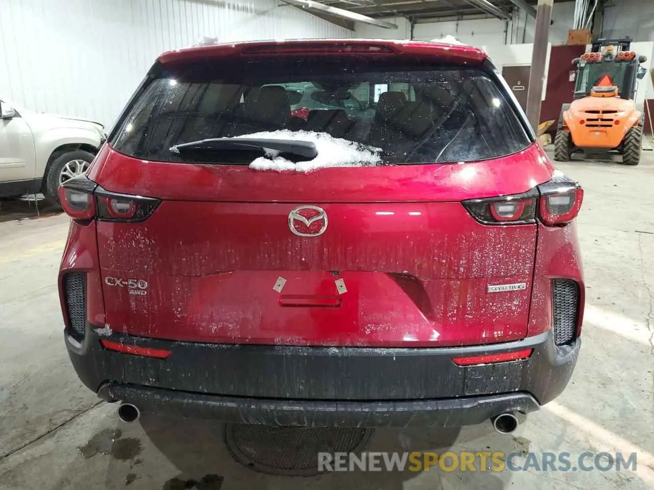 6 Photograph of a damaged car 7MMVABBM2SN309280 MAZDA CX-50 PREF 2025