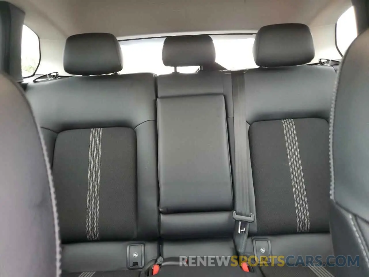10 Photograph of a damaged car 7MMVABBM4SN304906 MAZDA CX-50 PREF 2025
