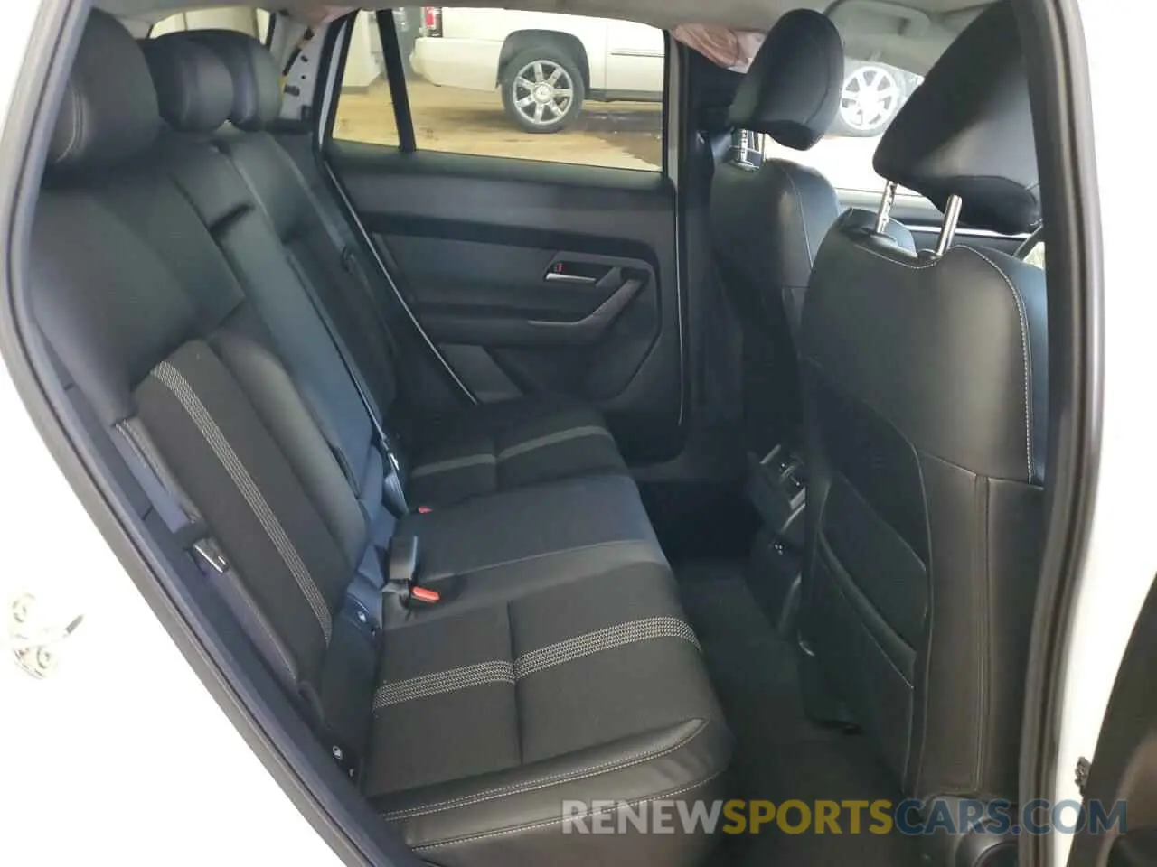 11 Photograph of a damaged car 7MMVABBM8SN318498 MAZDA CX-50 PREF 2025