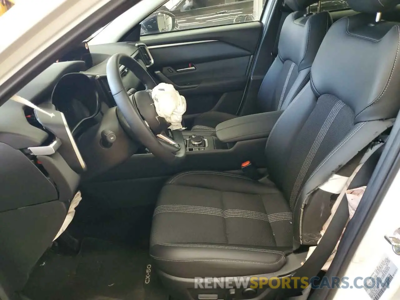 7 Photograph of a damaged car 7MMVABBM8SN318498 MAZDA CX-50 PREF 2025