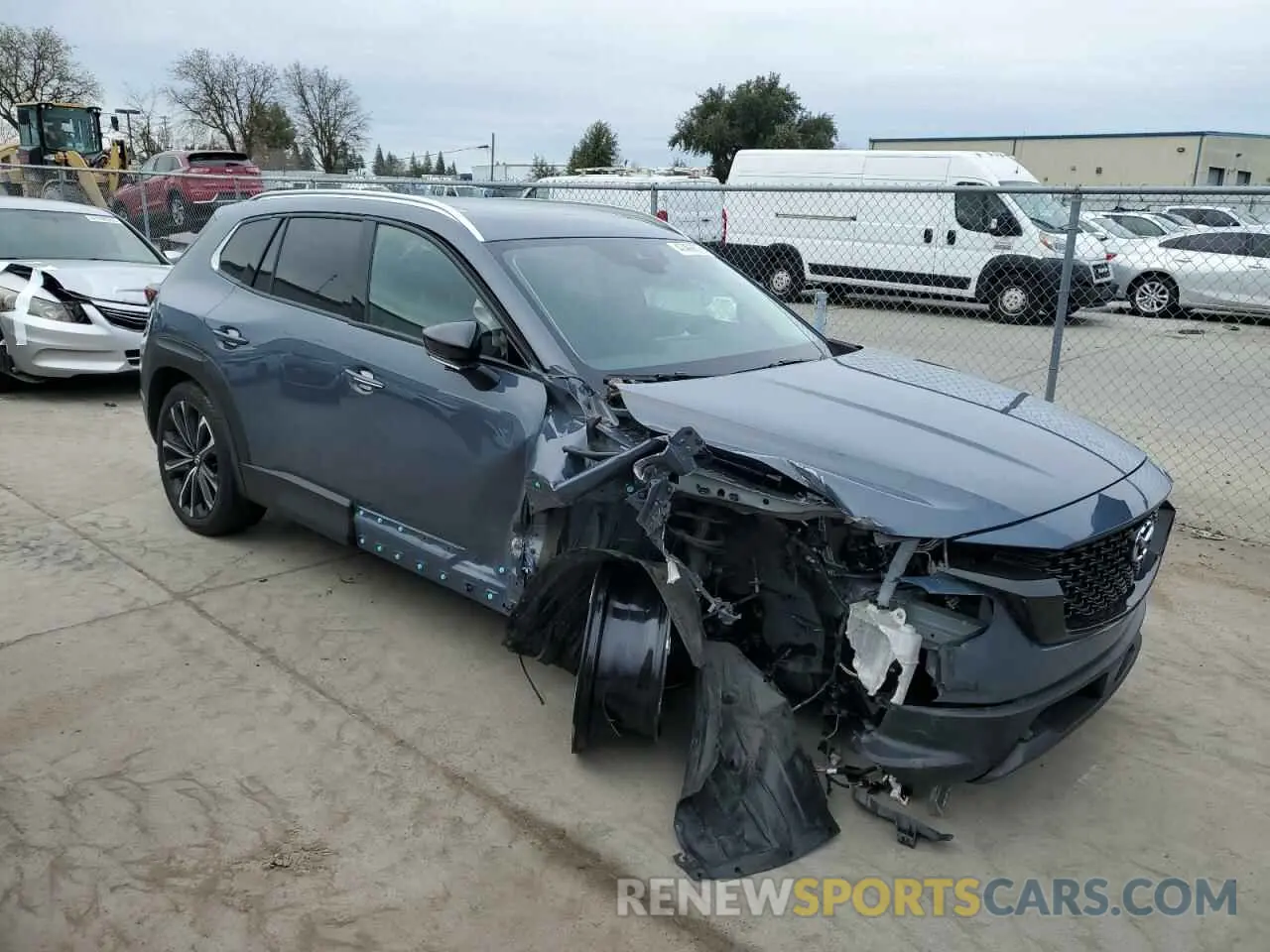 4 Photograph of a damaged car 7MMVABEM7PN101642 MAZDA CX-50 PREM 2023