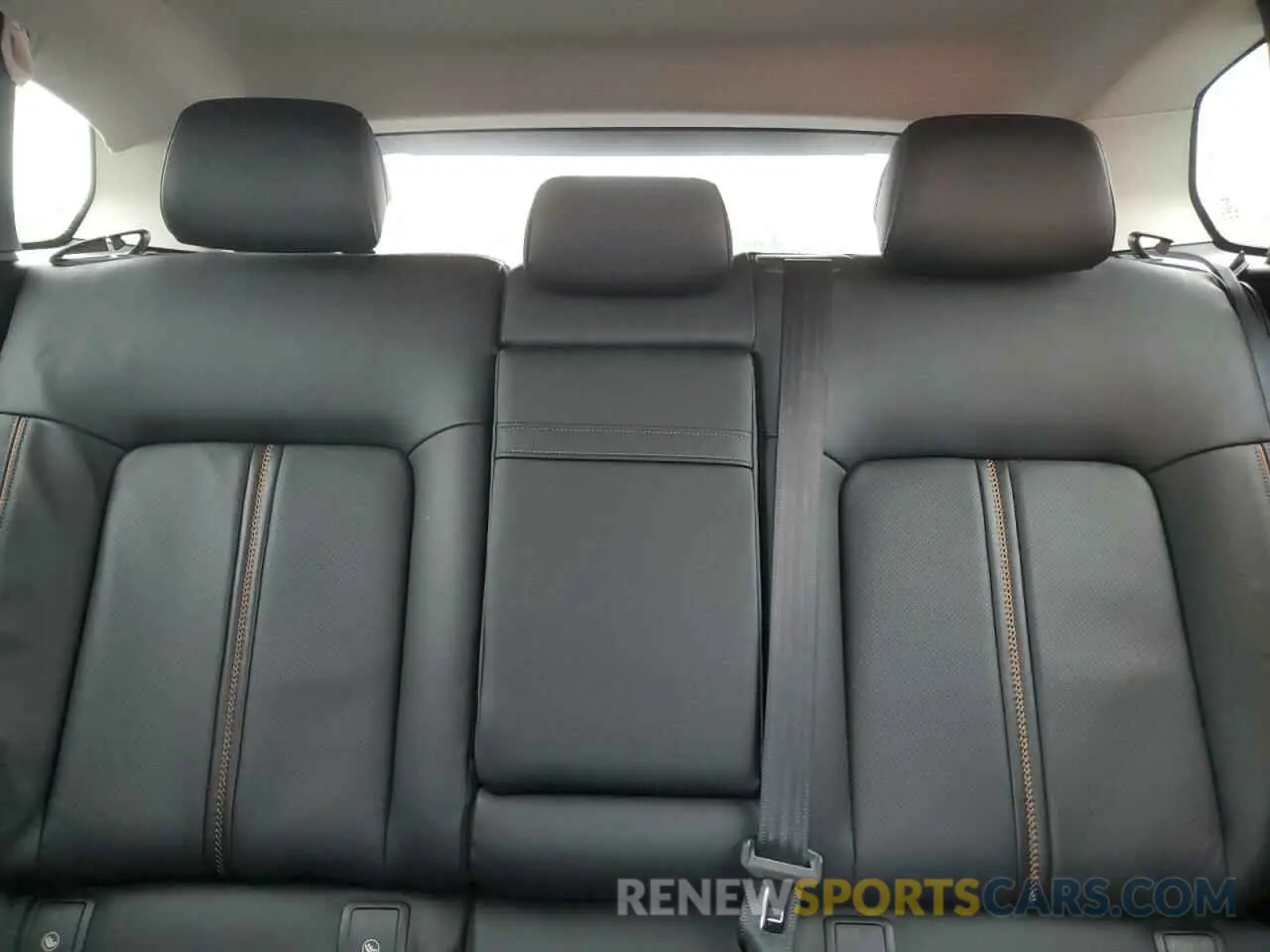 10 Photograph of a damaged car 7MMVABEMXPN101327 MAZDA CX-50 PREM 2023