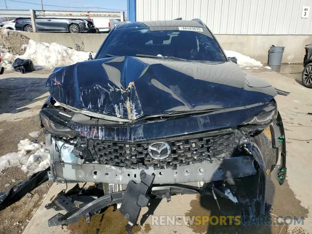 5 Photograph of a damaged car 7MMVABDMXRN195875 MAZDA CX-50 PREM 2024