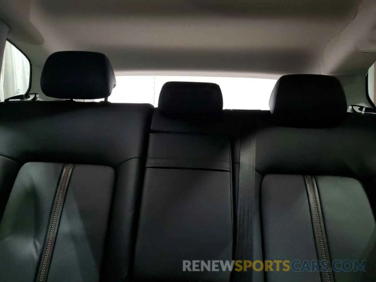10 Photograph of a damaged car 7MMVABEM8RN183352 MAZDA CX-50 PREM 2024