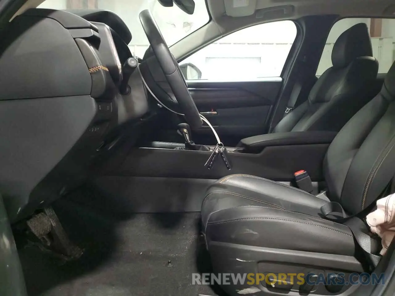 7 Photograph of a damaged car 7MMVABEM8RN183352 MAZDA CX-50 PREM 2024