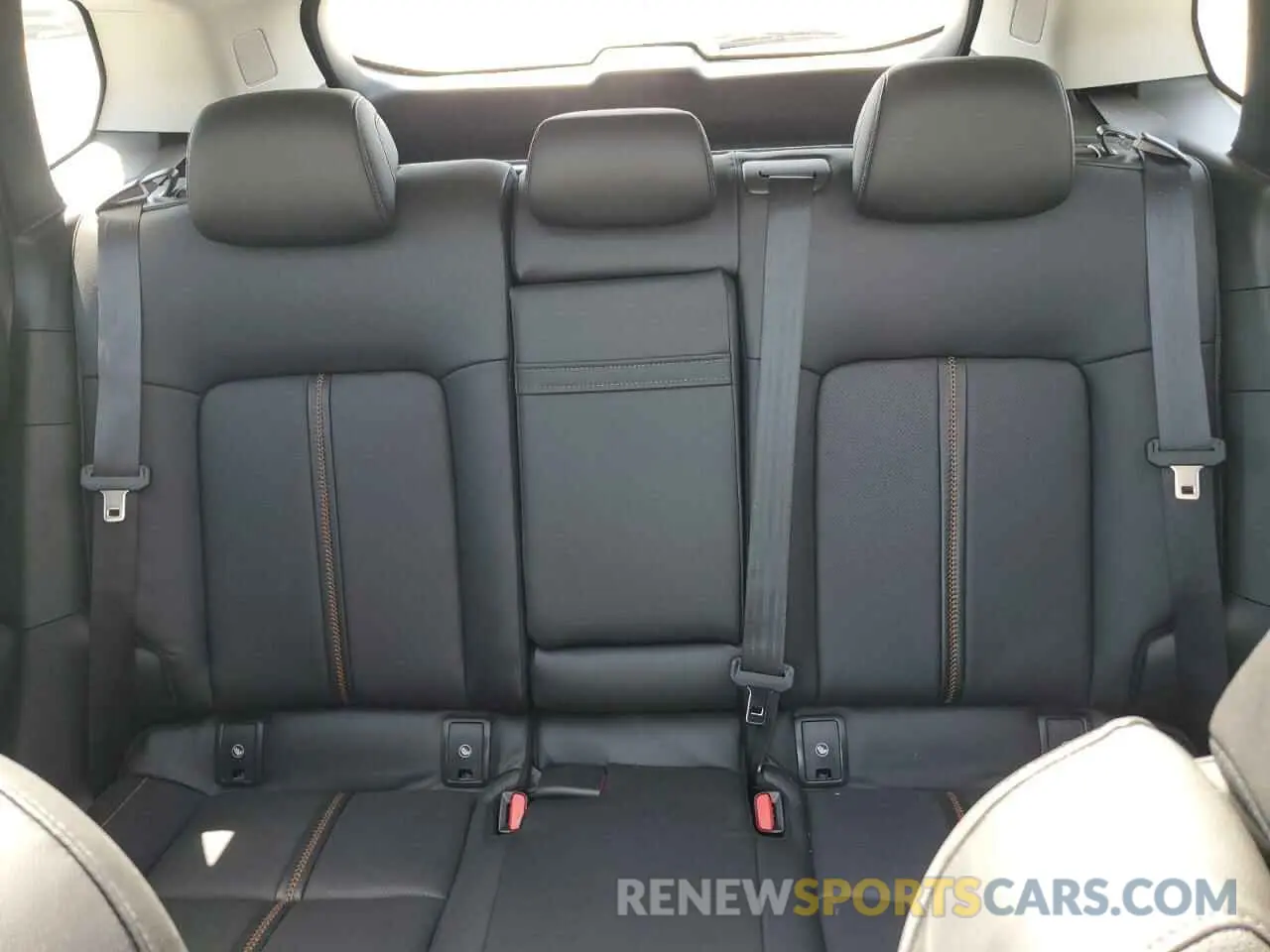 10 Photograph of a damaged car 7MMVABEM4SN337321 MAZDA CX-50 PREM 2025