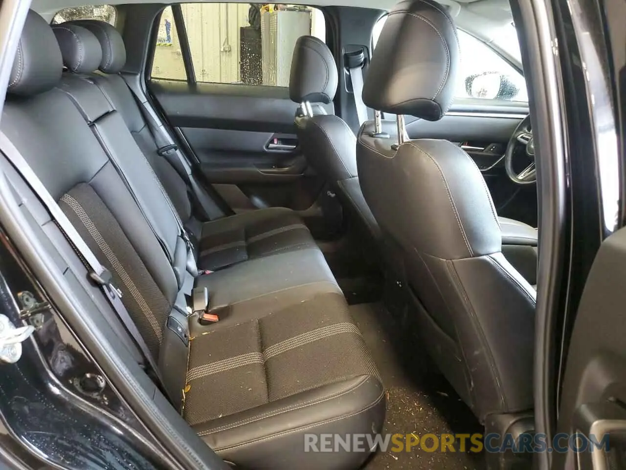 10 Photograph of a damaged car 7MMVABAM1RN166222 MAZDA CX-50 SELE 2024