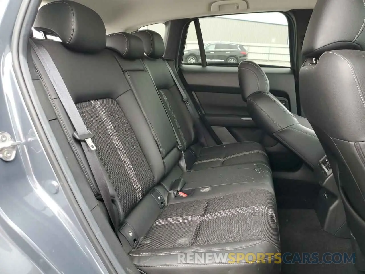 11 Photograph of a damaged car 7MMVABAM1RN207173 MAZDA CX-50 SELE 2024