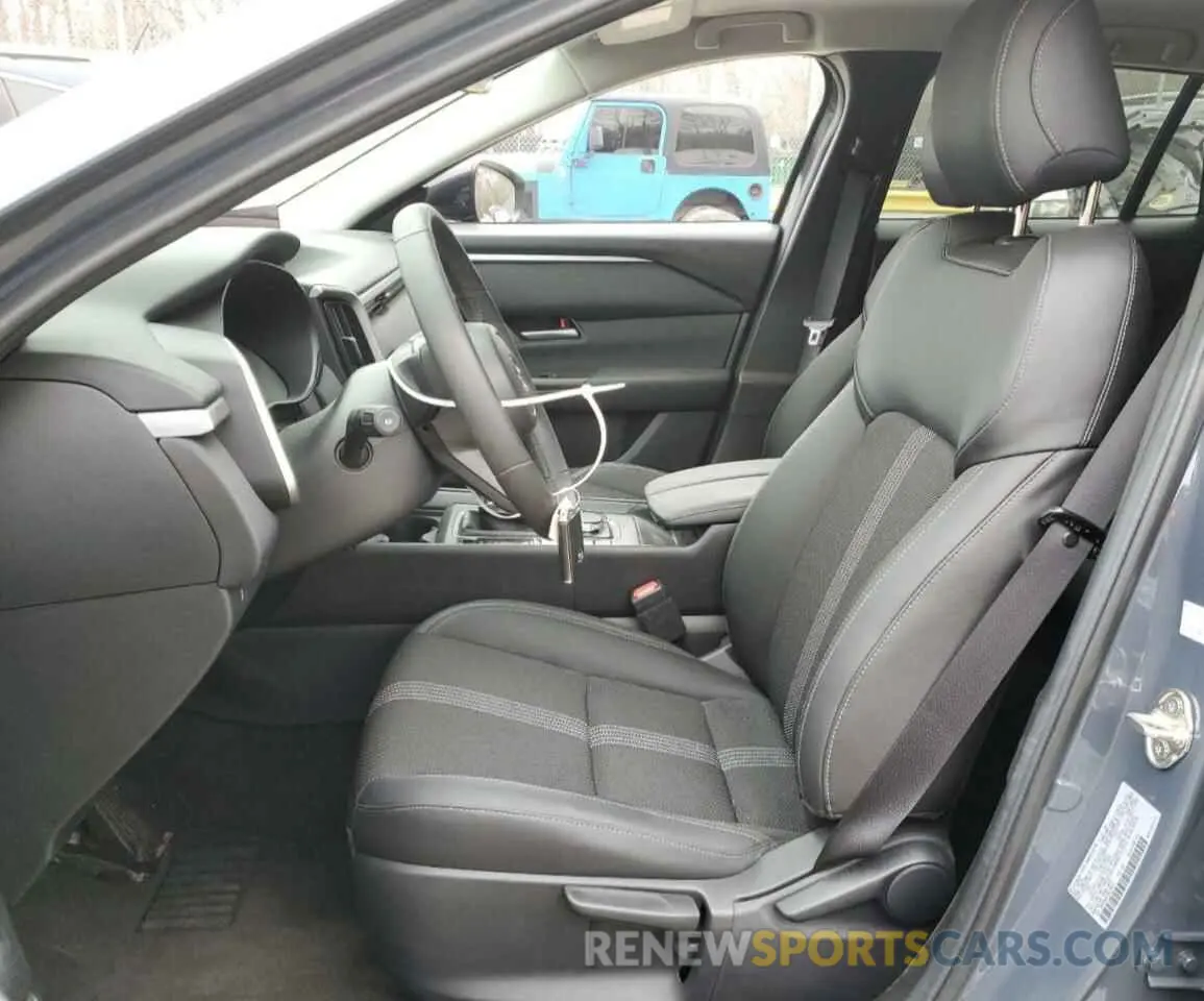 7 Photograph of a damaged car 7MMVABAM1RN235815 MAZDA CX-50 SELE 2024