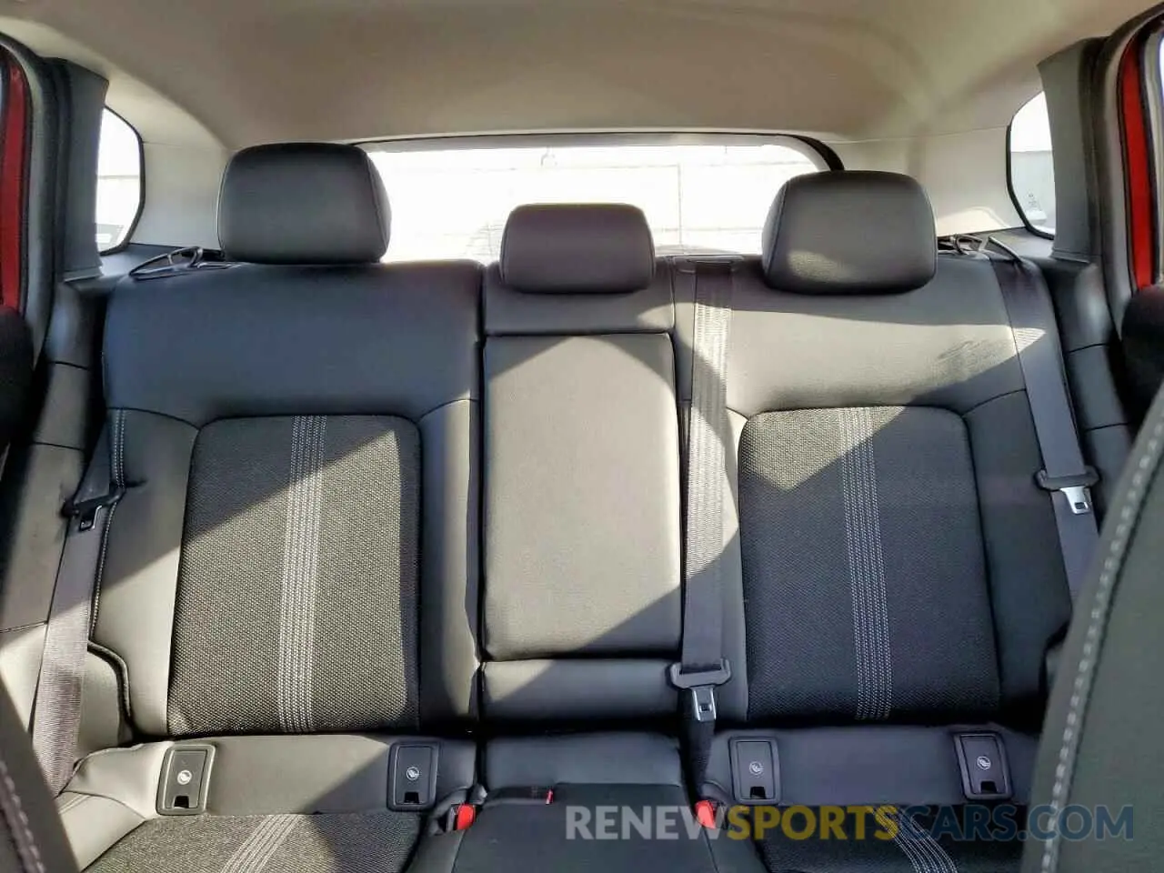 10 Photograph of a damaged car 7MMVABAM7RN194459 MAZDA CX-50 SELE 2024
